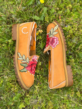 Load image into Gallery viewer, TimberLoafers
